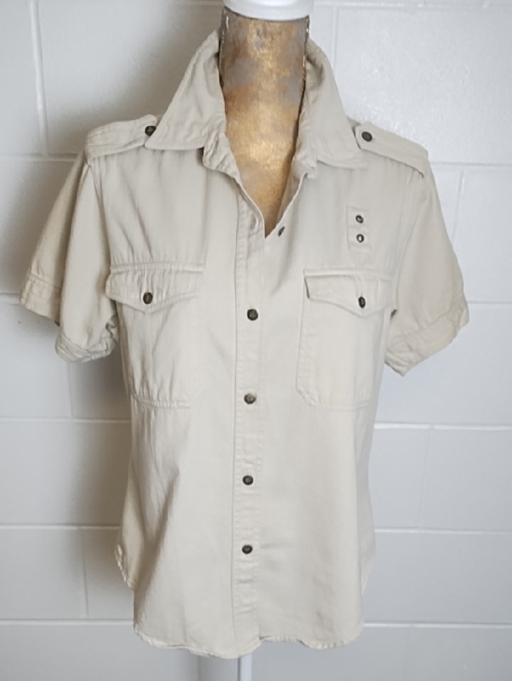 Bill Blass Short Sleeve Button-Front Cotton Safari Shirt in a Natural Beige